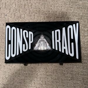 Jeffree star conspiracy palette